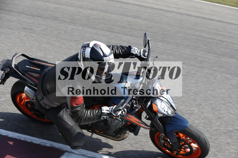 Archiv-2025/49 26.08.2025 Cornu Master School ADR/blau-bleu/0